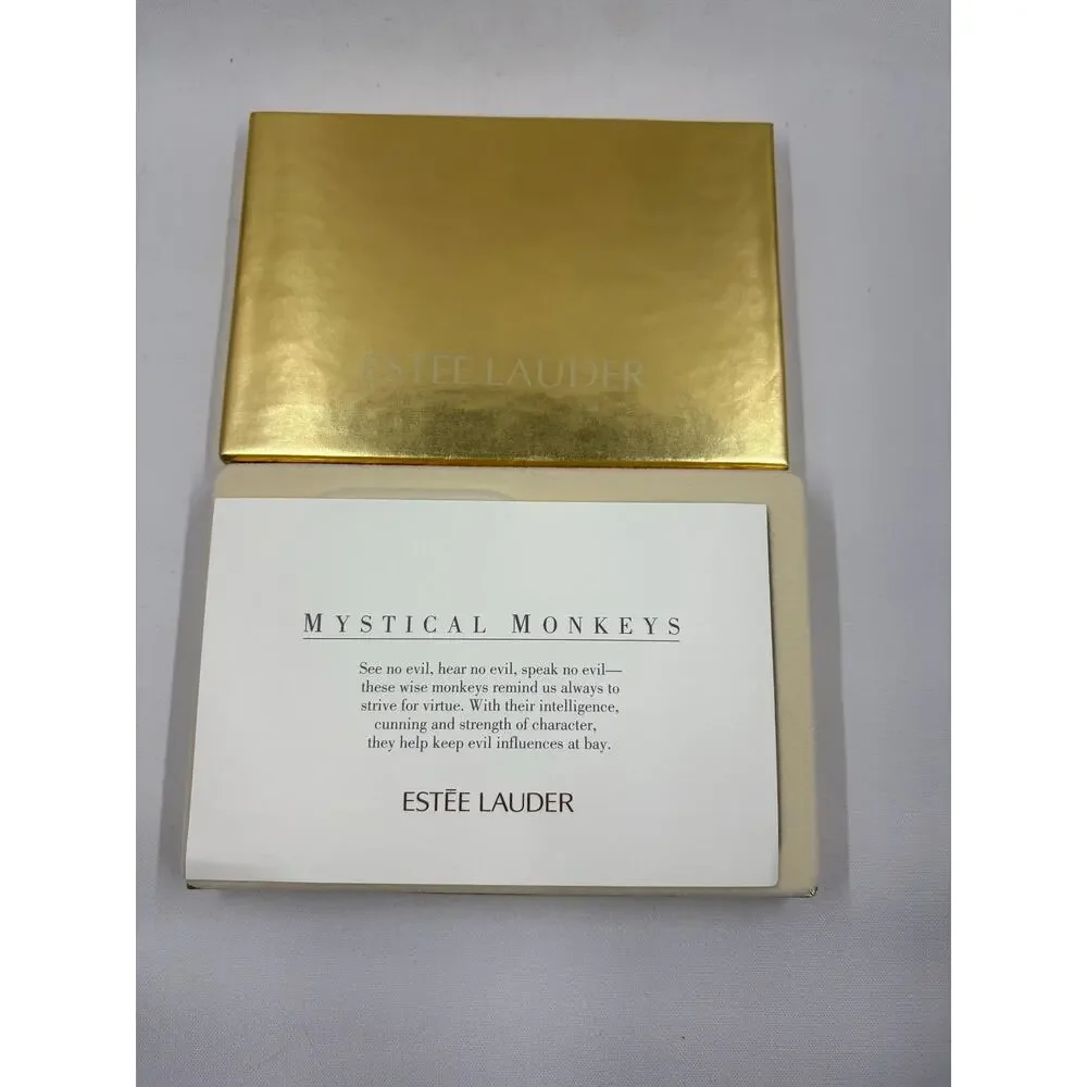 Estée Lauder -Mystical Monkeys Compact - Translucent Powder
